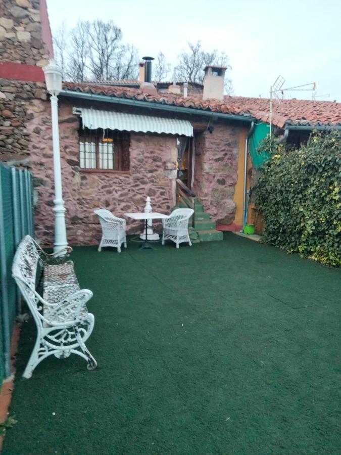 فيلا Atardecer En Gredos 1 San Bartolomé de Tormes المظهر الخارجي الصورة
