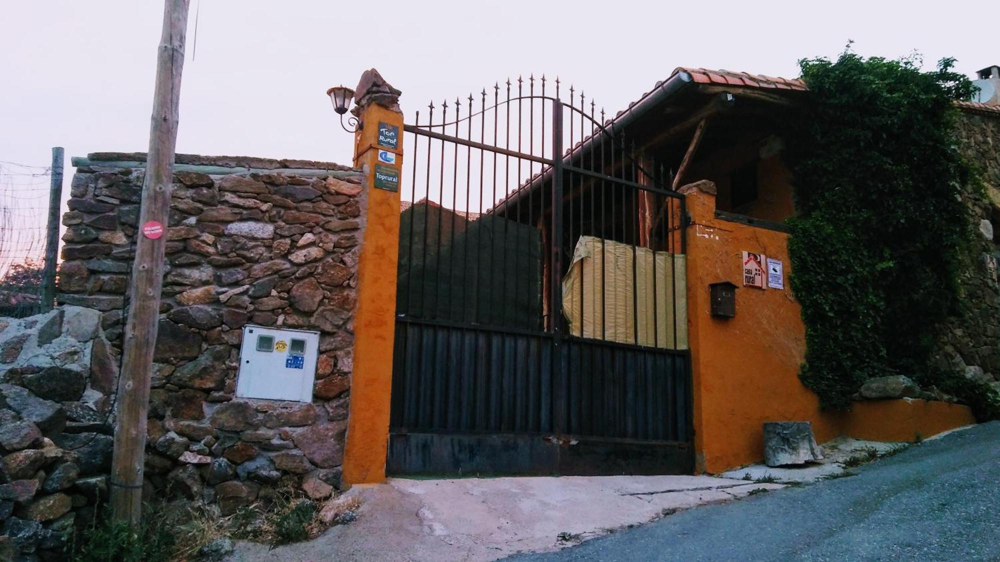 فيلا Atardecer En Gredos 1 San Bartolomé de Tormes المظهر الخارجي الصورة
